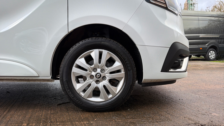 Renault Trafic Lwb Diesel LL30 Blue dCi 130 Extra [Safety] Van